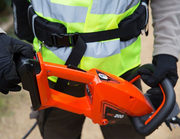 Ergonomic Front Handle Design Ergonomic Front Handle Design